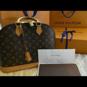 Louis Vuitton Alma MM